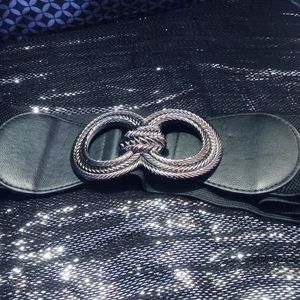 Bcbg Maxazria Metal Clasp Fashion Waist Belt Sz M